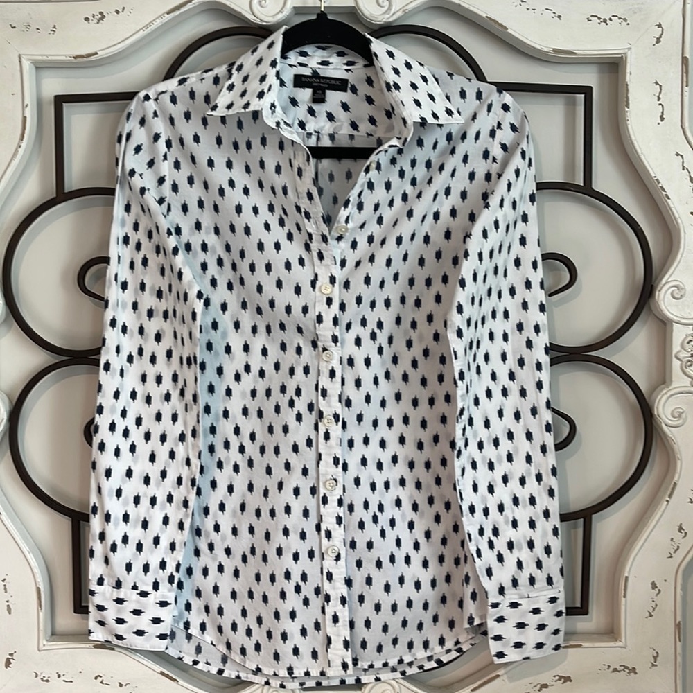 BANANA REPUBLIC SOFT WASH OXFORD WHITE/BLUE SIZE EXTRA SMALL